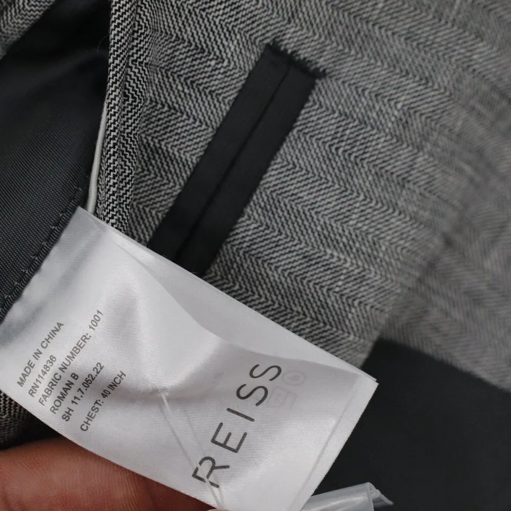 Reiss sport coat men's 40 Linen wool silk herringbone‎ gray patch pockets notch